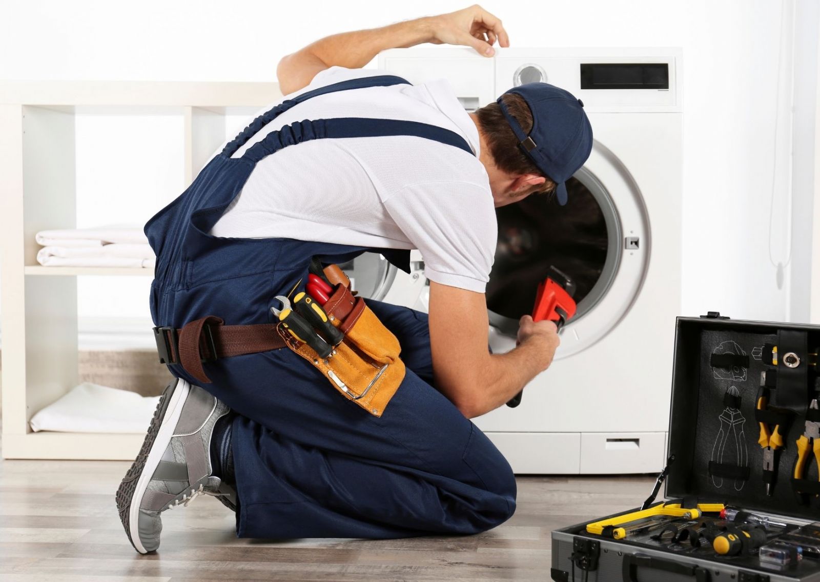 ÇAMAŞIR MAKİNESİ